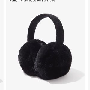 Faux Fur Earmuffs!